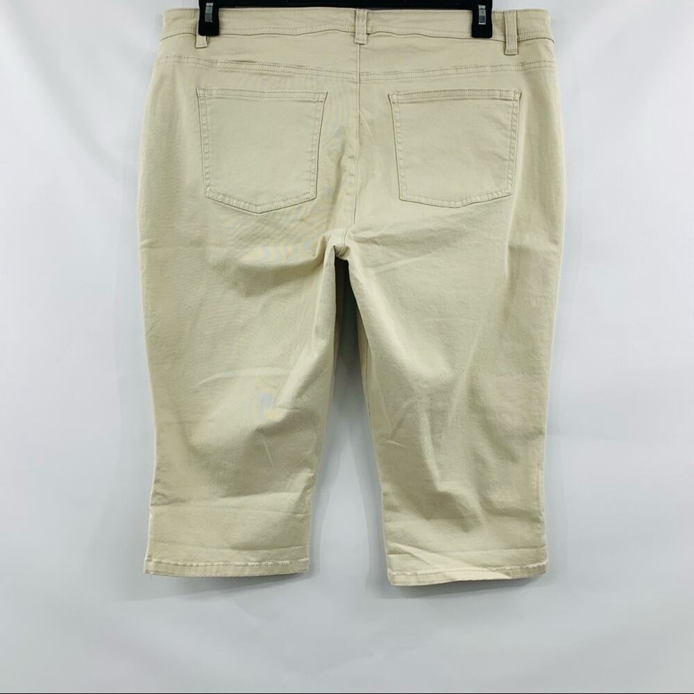 American Living Cream Beige Crop Pants - Picture 2 of 6